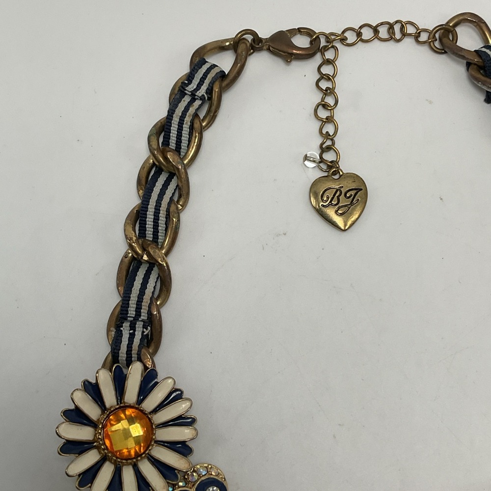 Betsey Johnson Yacht Club Lucite Flowers Rhinestone Necklace - Picture 4 of 15